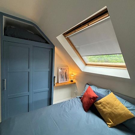Lovely Spacious Loft Close To Train Station Worthing Kültér fotó