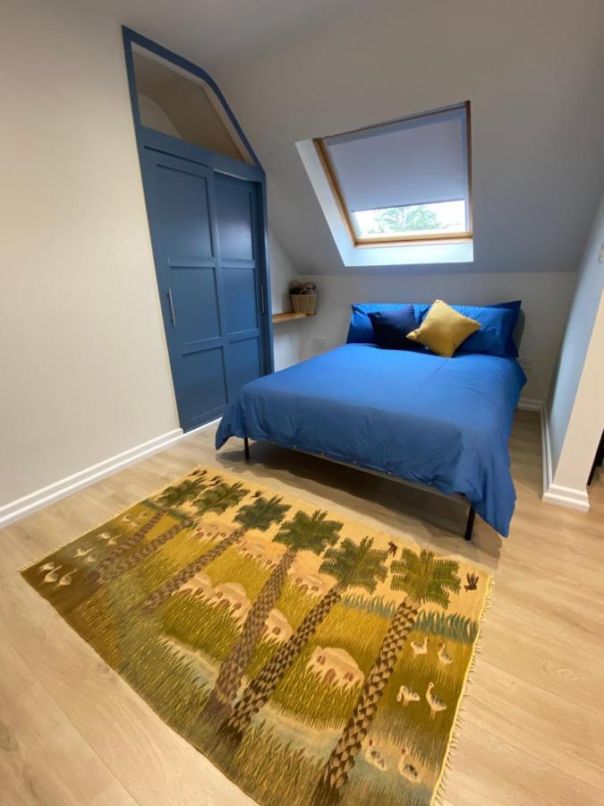 Lovely Spacious Loft Close To Train Station Worthing Kültér fotó
